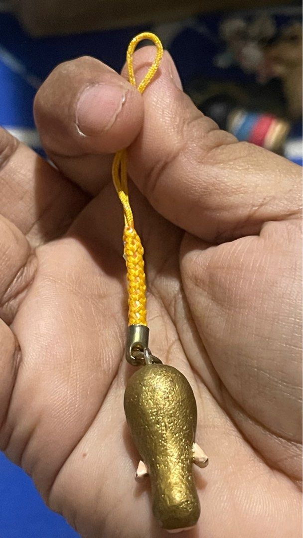 kewpie gold keychain (Category: Character Goods) located in Muntinlupa City. Submitted by joanofarc1013 (Listing ID 1370532568, Image 2). Description: may issue sa mukha.