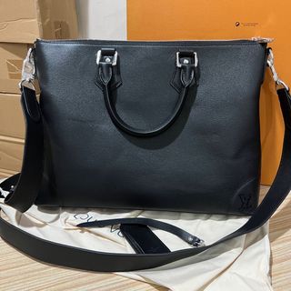 (Category: ) located in . Submitted by clonebags (Listing ID 1370500643, Image 1). Description: .