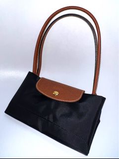 （分類：）位於 。 由 m.897 提交（商品編號 1370483487，圖片 1）。簡介： 。