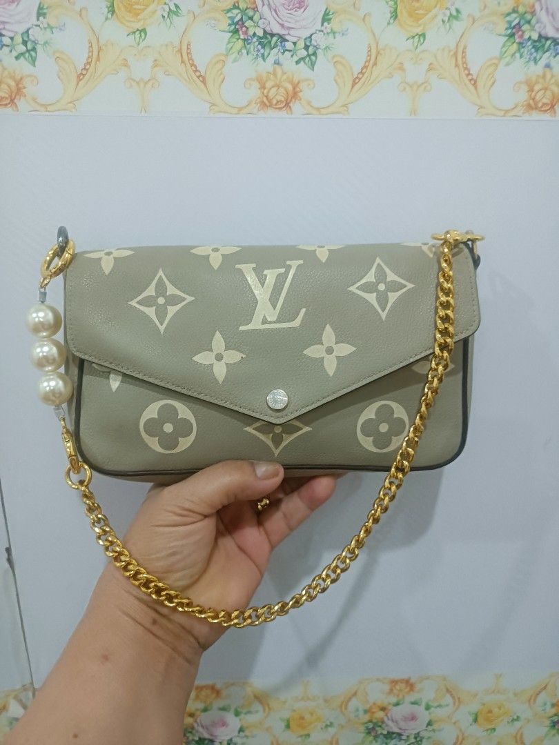 Lovis Vuitton felicie pochette (Category: Luxury Bags & Wallets) located in Davao. Submitted by analiedazo07211 (Listing ID 1370501811, Image 2). Description: lv pochette pm sa complete details ready to ship.