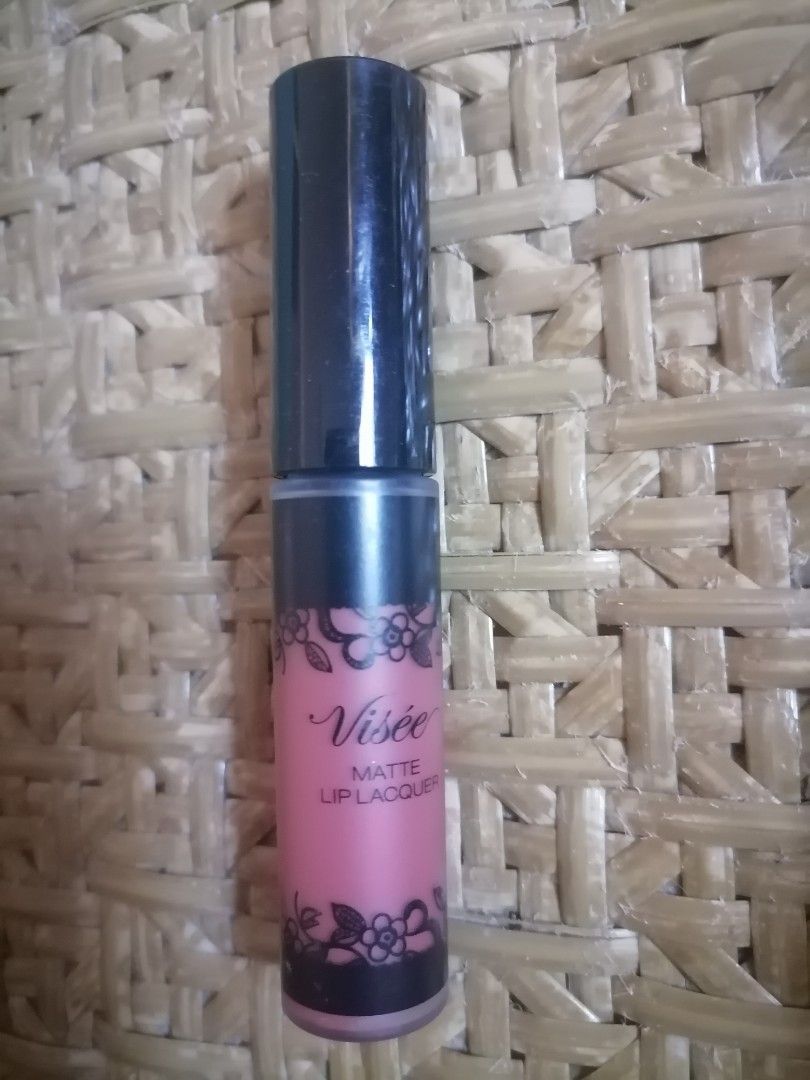 Laura Mercier, Sephora make up bundle (Category: Makeup) located in Quezon City. Submitted by glowandshai (Listing ID 1370440442, Image 3). Description: Make up Bundle 1000 nalang Laura Mercier 50ml tinted moisturizer (Wheat shade) Sephora Highlighter refill Visee liptint (matte nude color) from Japan Original price for all 3k.