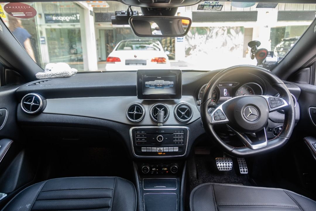 Mercedes-Benz CLA-Class CLA180 AMG Line Auto62863058218241112