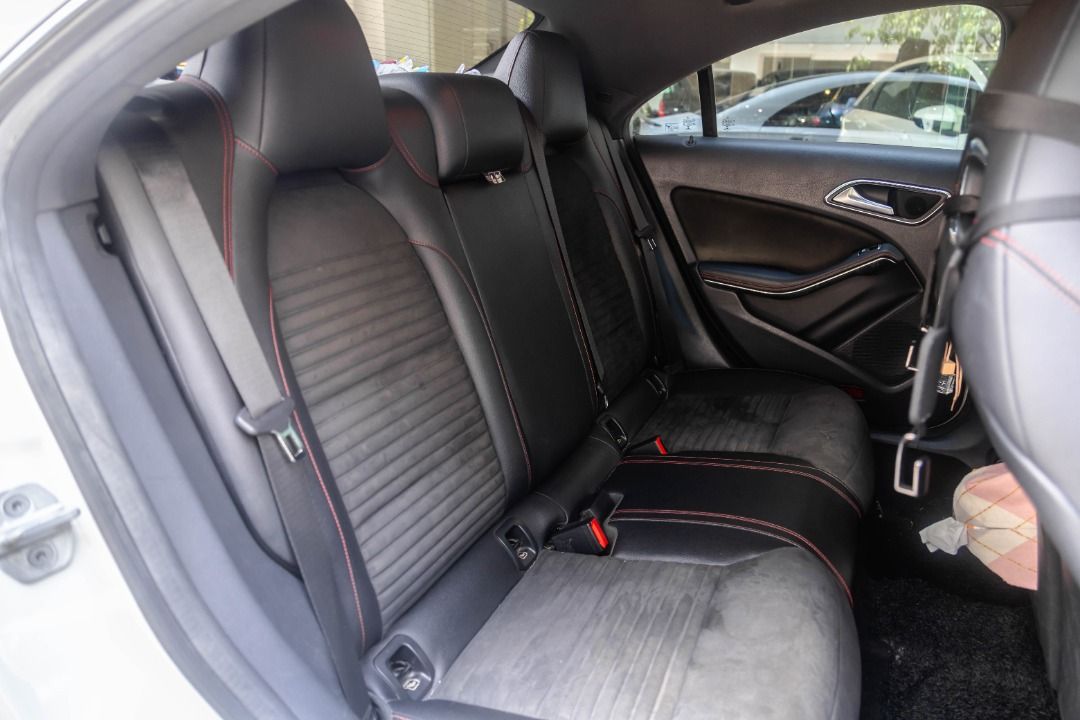 Mercedes-Benz CLA-Class CLA180 AMG Line Auto62863058218241113