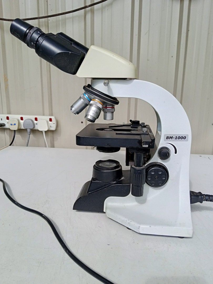 Microscope (Category: Medical Supplies & Tools) located in Kuala Lumpur. Submitted by wisecrystal.9cd076 (Listing ID 1370445088, Image 3). Description: .