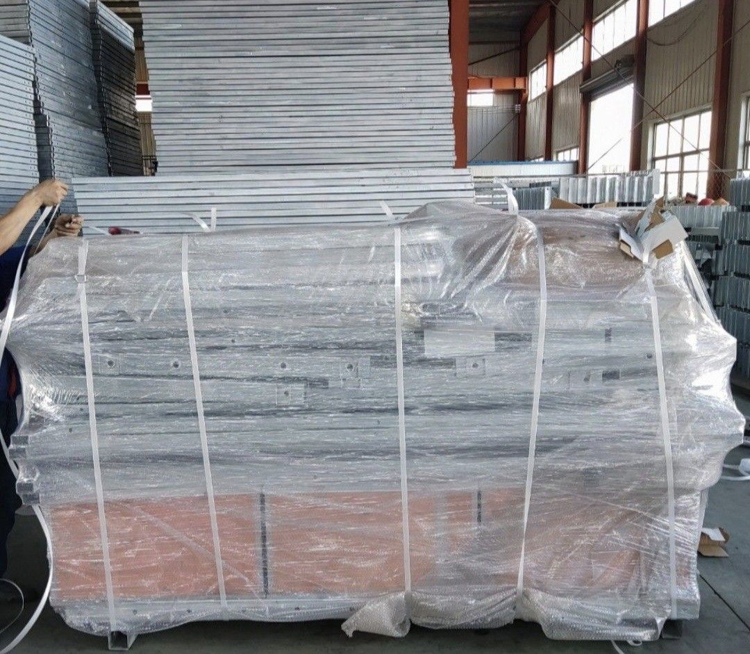 Motorized Gondola ZLP800 (Category: Construction Tools & Equipment) located in Caloocan City. Submitted by armortechsystemssolutions (Listing ID 1370447592, Image 3). Description: MOTORIZED GONDOLA ZLP800 HOT STEEL GALVANIZED FOR RENT OR FOR SALE !!! •We Sell Top Quality Equipment •Excellent after sales service •Lowest Price Guarantee Free Delivery within Metro Manila One Year Warranty For Rent Price: 35k/ Month Model : ZLP800 Galvanized Capacity