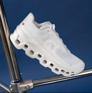 (Category: ) located in . Submitted by solefindsphilippines (Listing ID 1370540267, Image 1). Description: .