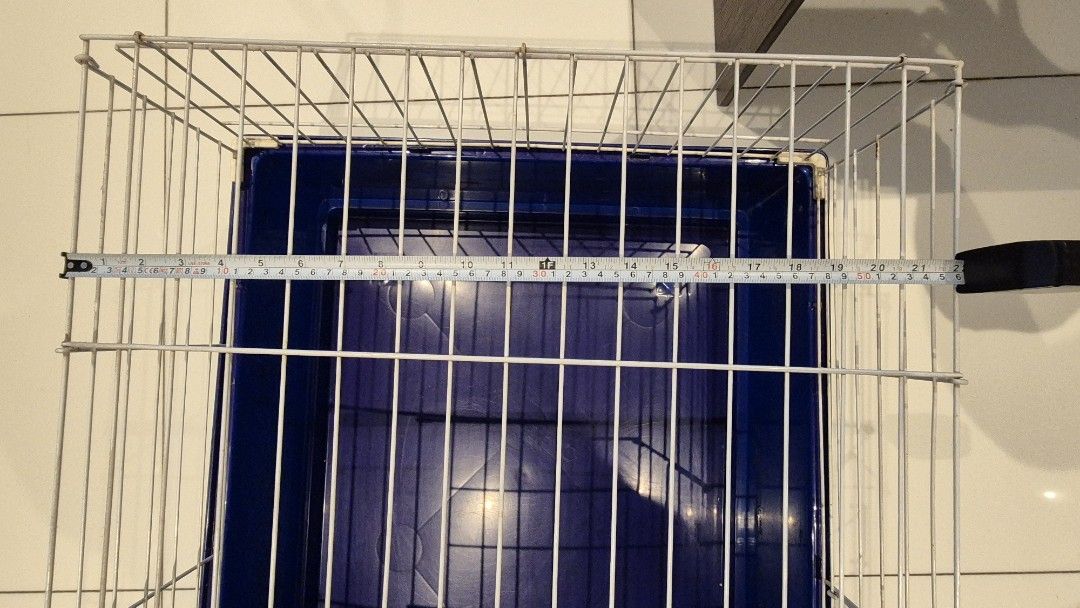 Pet Cage (Category: Homes & Other Pet Accessories) located in Singapore. Submitted by cloudst3r (Listing ID 1370528267, Image 3). Description: Measurements L118cm by W55cm by H39cm approx..
