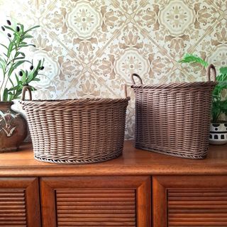 (Category: ) located in . Submitted by millennialmeetsvintage (Listing ID 1366777327, Image 1). Description: .