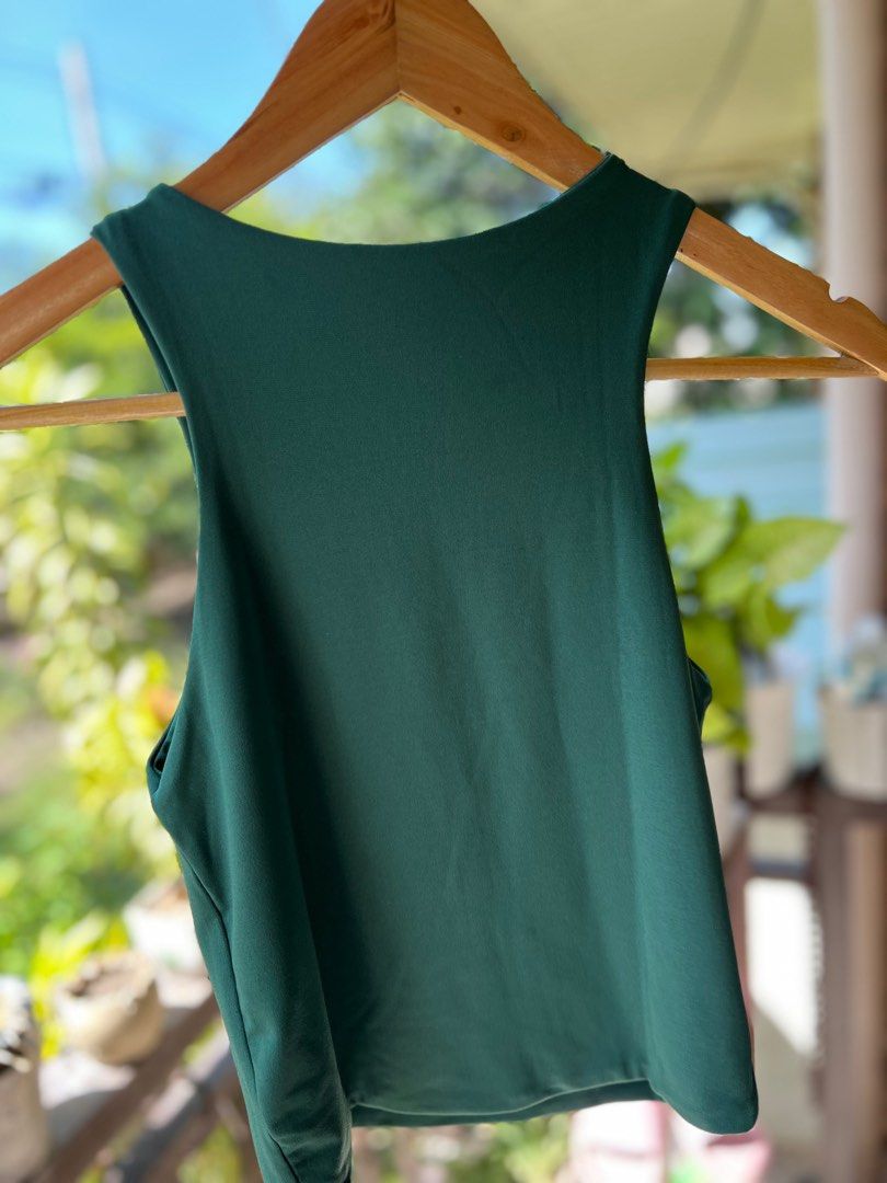 House of Lulu | Premium Basic Halter Top (Category: Sleeveless) located in Manila. Submitted by babesernst (Listing ID 1370441897, Image 3). Description: House of Lulu.