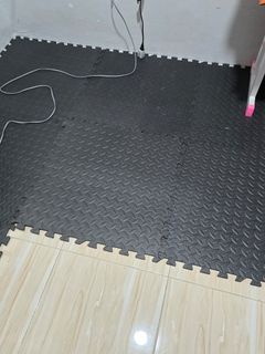 (Category: ) located in . Submitted by ejprelovedthings (Listing ID 1370519229, Image 1). Description: .