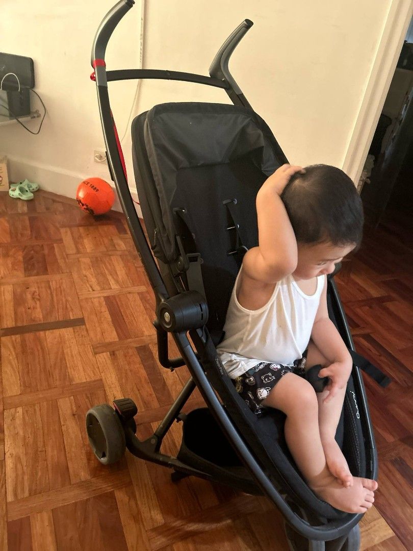 Quinny stroller (Category: Strollers) located in Manila. Submitted by pbum168 (Listing ID 1370469396, Image 1). Description: you can have it serviced parang mahirap lang i-adjust Yung position lying down..