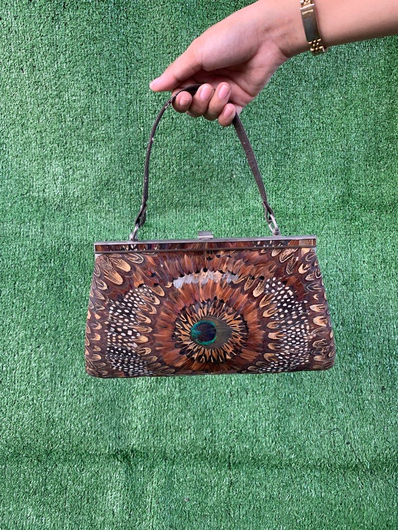 Real Feather Japanese Bag (Category: Luxury Bags & Wallets) located in Manila. Submitted by anggex44 (Listing ID 1370481402, Image 1). Description: .