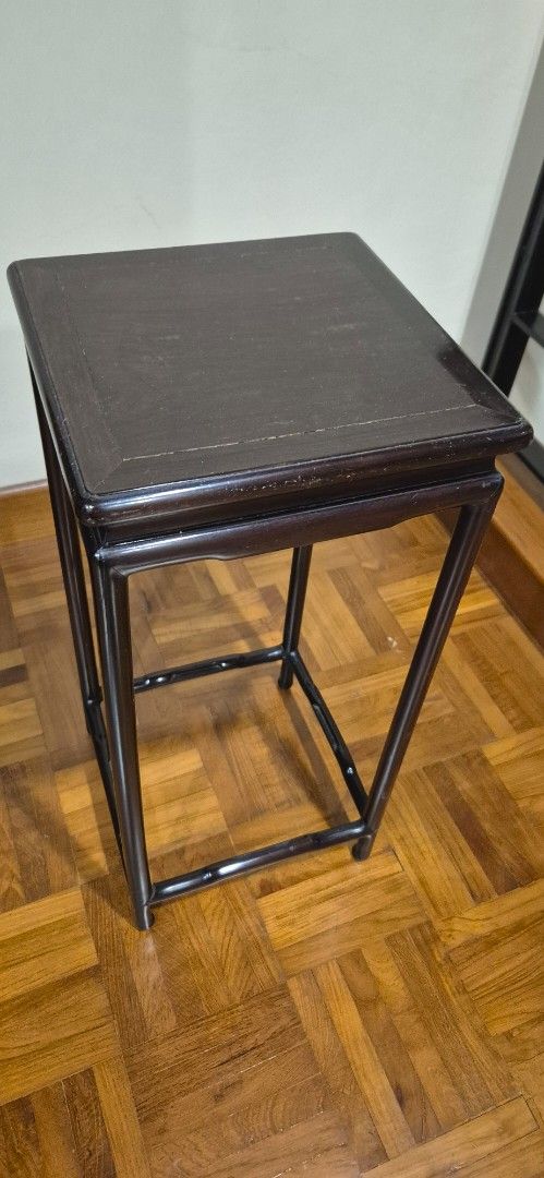 Side Table (Category: Tables & Sets) located in Singapore. Submitted by mikec23 (Listing ID 1370555329, Image 1). Description: .