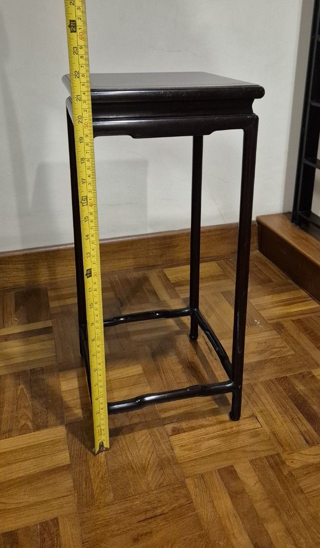 Side Table (Category: Tables & Sets) located in Singapore. Submitted by mikec23 (Listing ID 1370555329, Image 2). Description: .