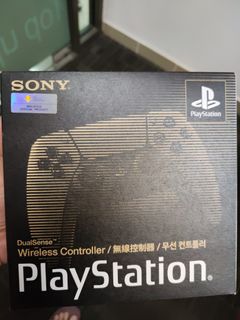 (Category: ) located in . Submitted by collectereee (Listing ID 1370504303, Image 1). Description: .