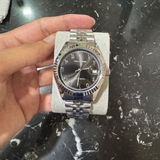 (Category: ) located in . Submitted by rahman384570575 (Listing ID 1370592872, Image 1). Description: .