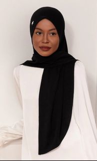 (Category: ) located in . Submitted by hanasah (Listing ID 1370582885, Image 1). Description: .