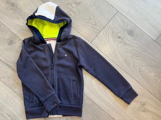（分類：）位於 。 由 john.hk 提交（商品編號 1370601397，圖片 1）。簡介： 。