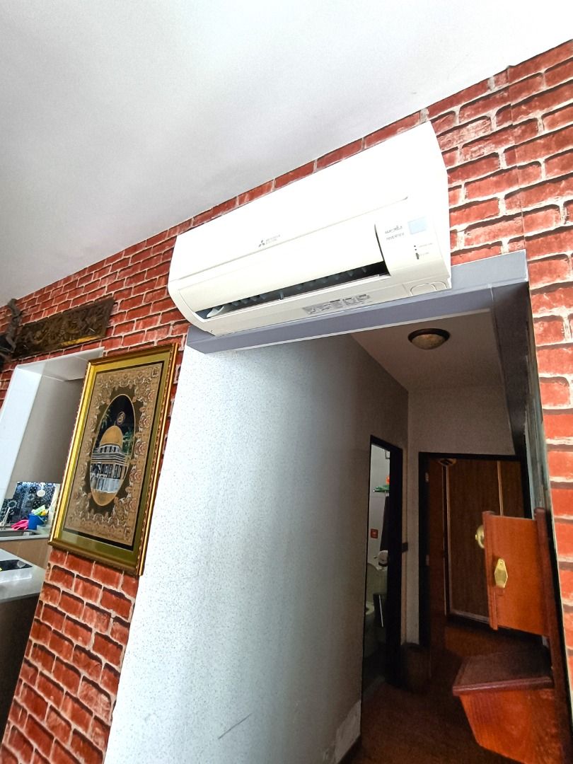TOP FLOOR 3A HDB FOR SALE BLK 140B CORPORATION DRIVE62853065156483113