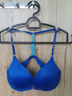 (Category: ) located in . Submitted by shopwithting (Listing ID 1370446605, Image 1). Description: .