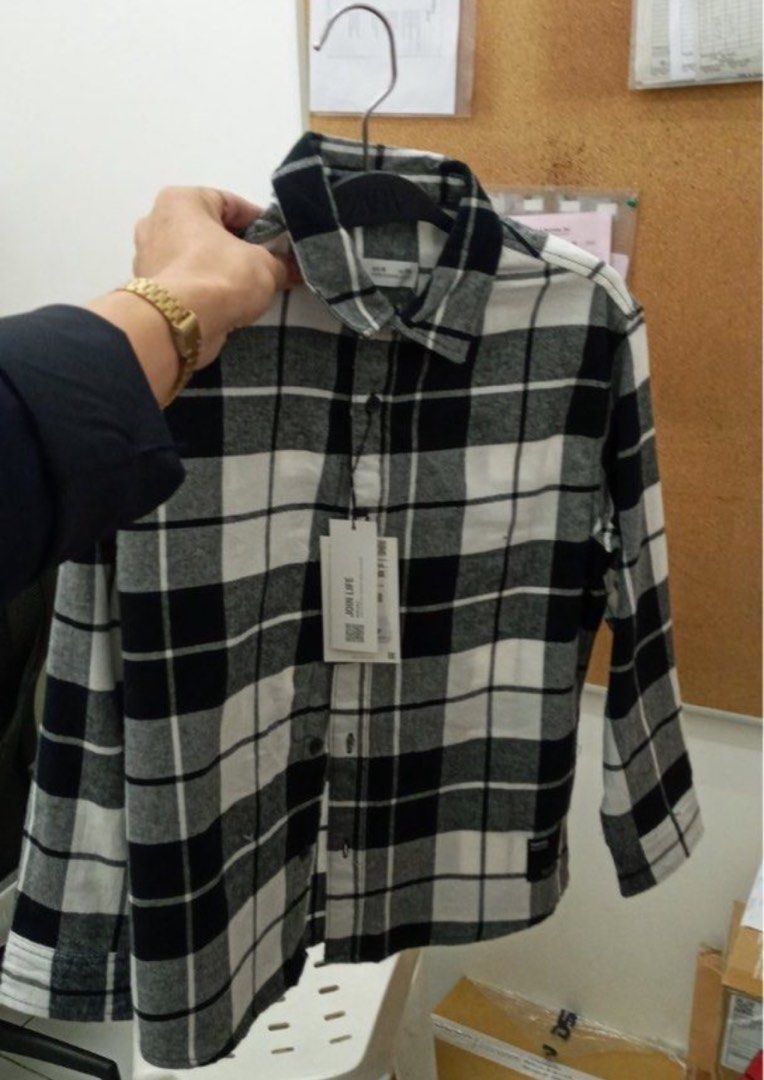 Zara Kids Polo Long sleeves (Category: Babies & Kids Fashion) located in Manila. Submitted by anythingbeautiful (Listing ID 1370566813, Image 2). Description: Size 9 (134cm) New and washed Bought in Zara Powerplant .