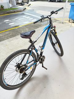 (Category: ) located in . Submitted by singapore_guy (Listing ID 1370644622, Image 1). Description: .