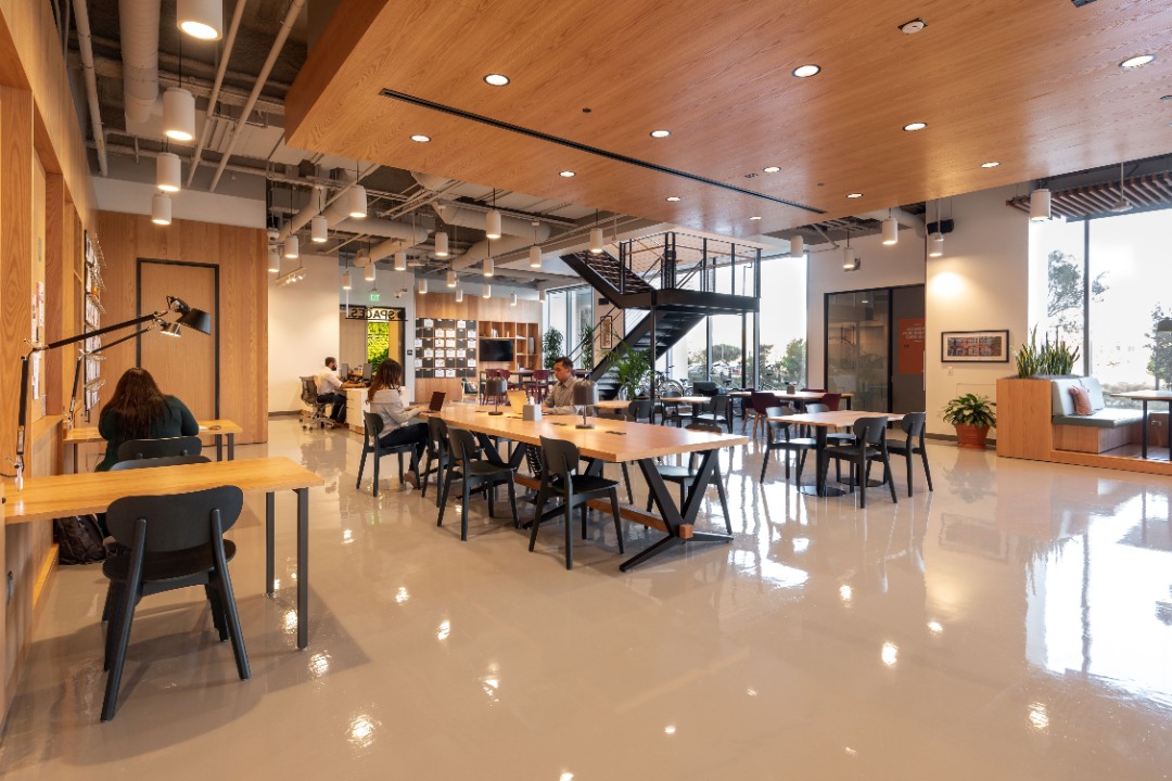 加入位於 Spaces LKF Tower 的協作式共享辦公空間62859997355907112