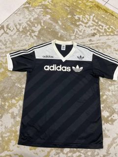 (Category: ) located in . Submitted by adidastore (Listing ID 1370651886, Image 1). Description: .