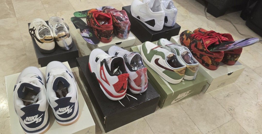 All jordans (Category: Sneakers) located in Muntinlupa City. Submitted by stuartstuart08 (Listing ID 1370709052, Image 3). Description: nike SB X J4 sz 11 nike dunk low SB X WOO sz 10-11 us mens.