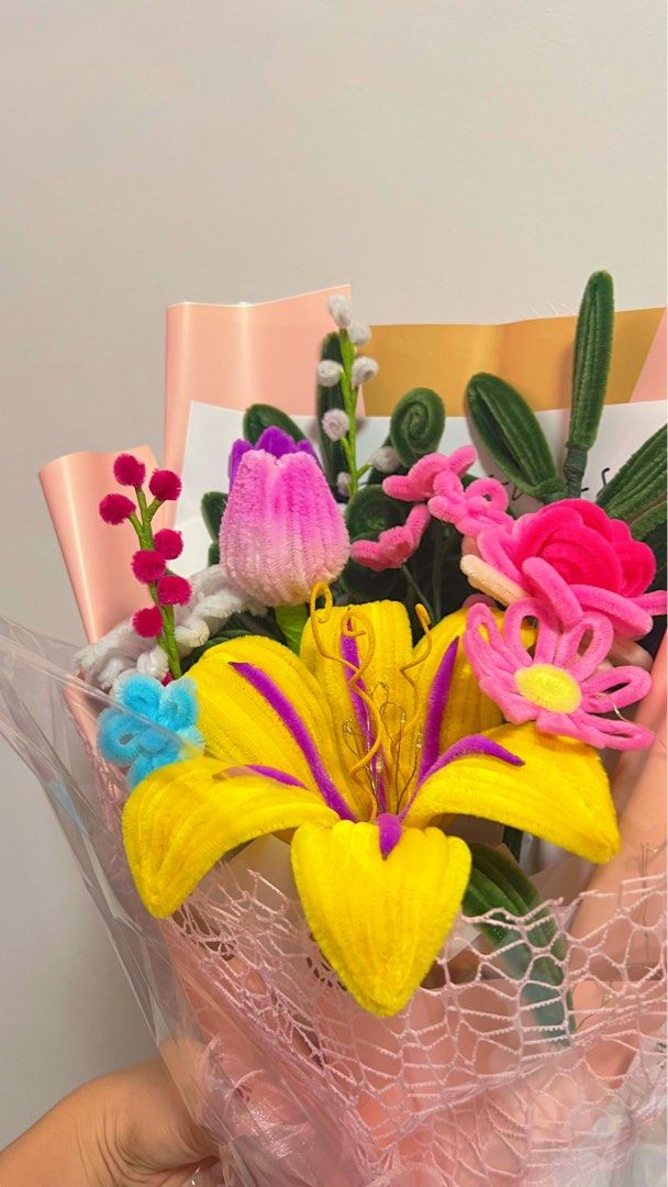 artificial flowers (Category: Artificial Plants & Flowers) located in Cavite. Submitted by pumpkin_potato (Listing ID 1370756787, Image 2). Description: .