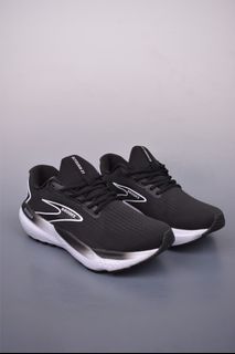 (Category: ) located in . Submitted by outlet.sneaker.shop (Listing ID 1370635101, Image 1). Description: .
