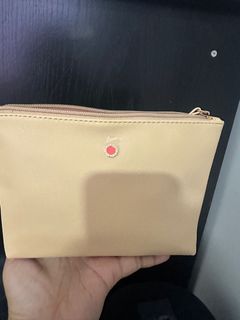 (Category: ) located in . Submitted by topnotchpreloved (Listing ID 1370682937, Image 1). Description: .