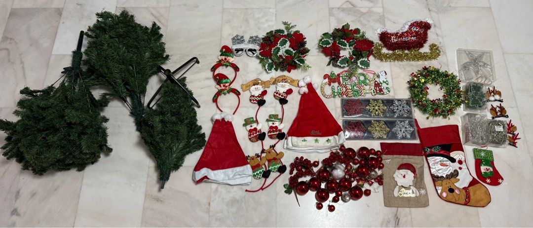 Christmas Tree with Accessories