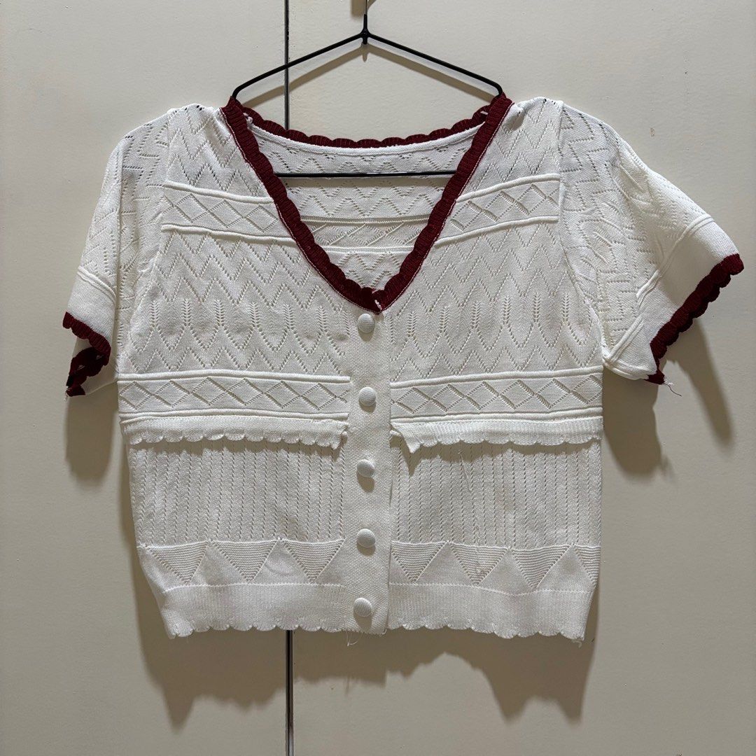 Croptops (Category: Blouses) located in Rizal. Submitted by declutteredthingz (Listing ID 1370657119, Image 3). Description: White puff backtie- 100 Knitted blouse- 100 Black Puff Blouse- 100.