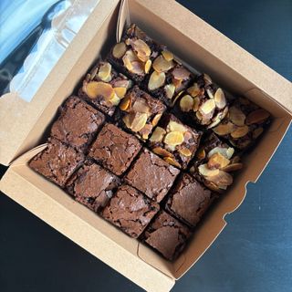 (Category: ) located in . Submitted by overindulge (Listing ID 1370724772, Image 1). Description: .