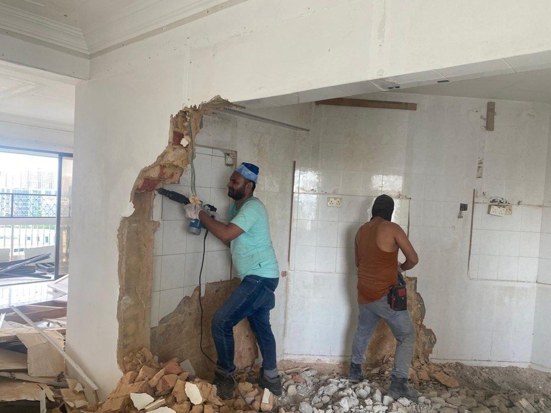 Direct Contractor👷‍♂️|Demolition Expert Team|Hacking Walls/Tiles/Overlay/Dismantle/Disposal/HDB|BTO|CONDOMINIUM|LANDED|COMMERCIAL PLACES|Registered Company 💯 (Category: HDB Renovation) located in Singapore. Submitted by innovate_renovation (Listing ID 1370684729, Image 3). Description: Hello Owners!👋 📞 8461 7148 ◾Direct Contractor ◾Registered Company ◾BCA Registered Hacking Works ◾HDB Renovations ▪Full House Renovations ◾Direct Contractor for