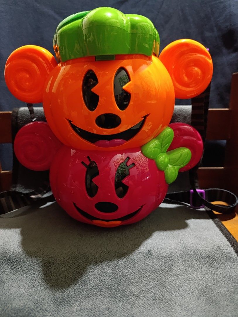 Disney's Halloween Popcorn Container 2013 (Category: Character Goods) located in Marikina City. Submitted by beeeekenneth (Listing ID 1370670955, Image 2). Description: Disney' Halloween Popcorn Container 2013 Location: Marikina + we can do Lalamove for shipment and Gcash for payment pm for interested.