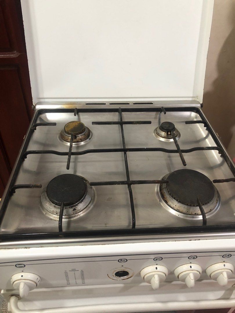 Elba gas range (Category: Ovens & Toasters) located in Paranaque City. Submitted by amanda8635 (Listing ID 1370627284, Image 2). Description: Pre owned Please see for the minimal flaws For pick up only.
