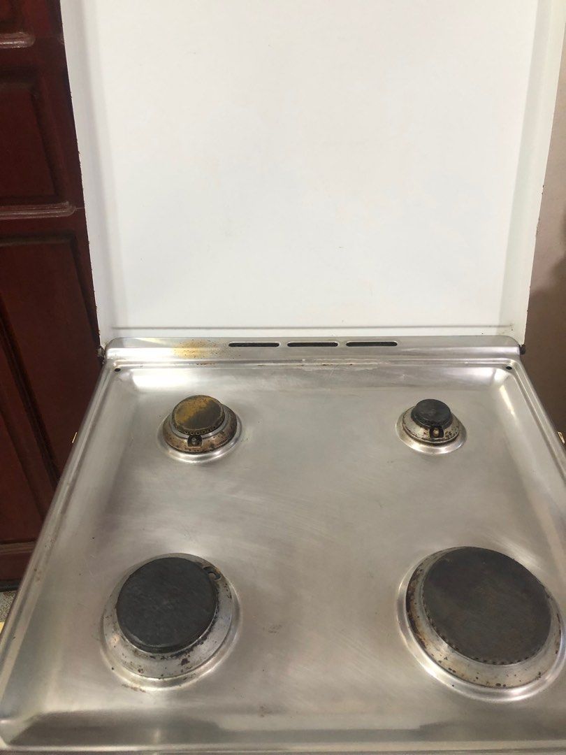 Elba gas range (Category: Ovens & Toasters) located in Paranaque City. Submitted by amanda8635 (Listing ID 1370627284, Image 3). Description: Pre owned Please see for the minimal flaws For pick up only.