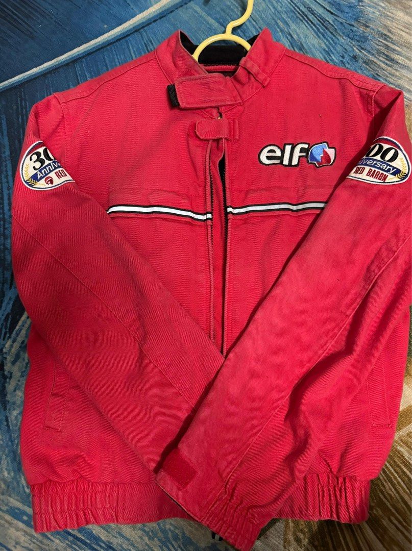 ELF JACKET (Category: Coats, Jackets and Outerwear) located in Kuala Selangor. Submitted by lockedthrift__ (Listing ID 1370653071, Image 1). Description: PROMOTE BARANG KAWAN HARGA BOLEH PICIT SIZING S COD ON, TRUSTED.