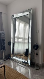 (Category: ) located in . Submitted by llc83 (Listing ID 1370706486, Image 1). Description: .