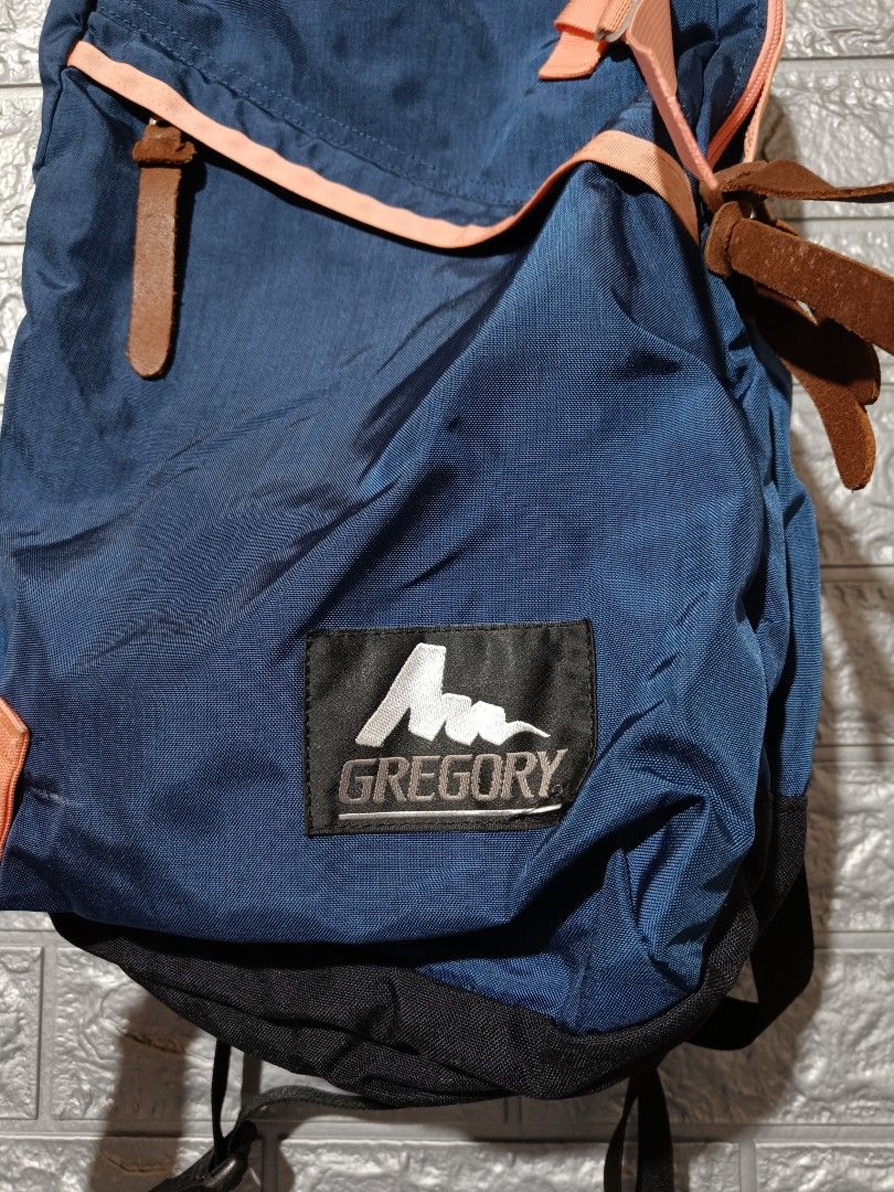 For Sale Gregory Back Pack (Category: Backpacks) located in Quezon City. Submitted by champshop (Listing ID 1370636410, Image 2). Description: 📍 For Sale Gregory Back Pack📍 - No issues (see pics, color may vary due to lighting) - good for outing/school bag/office bag - location: Quezon City, Commonwealth ave - mode of payment: Gcash or COD via Lalamove (del fee to be paid by buyer) Selling for 1,500.00 pesos only! Slightly negotiable price, PM 