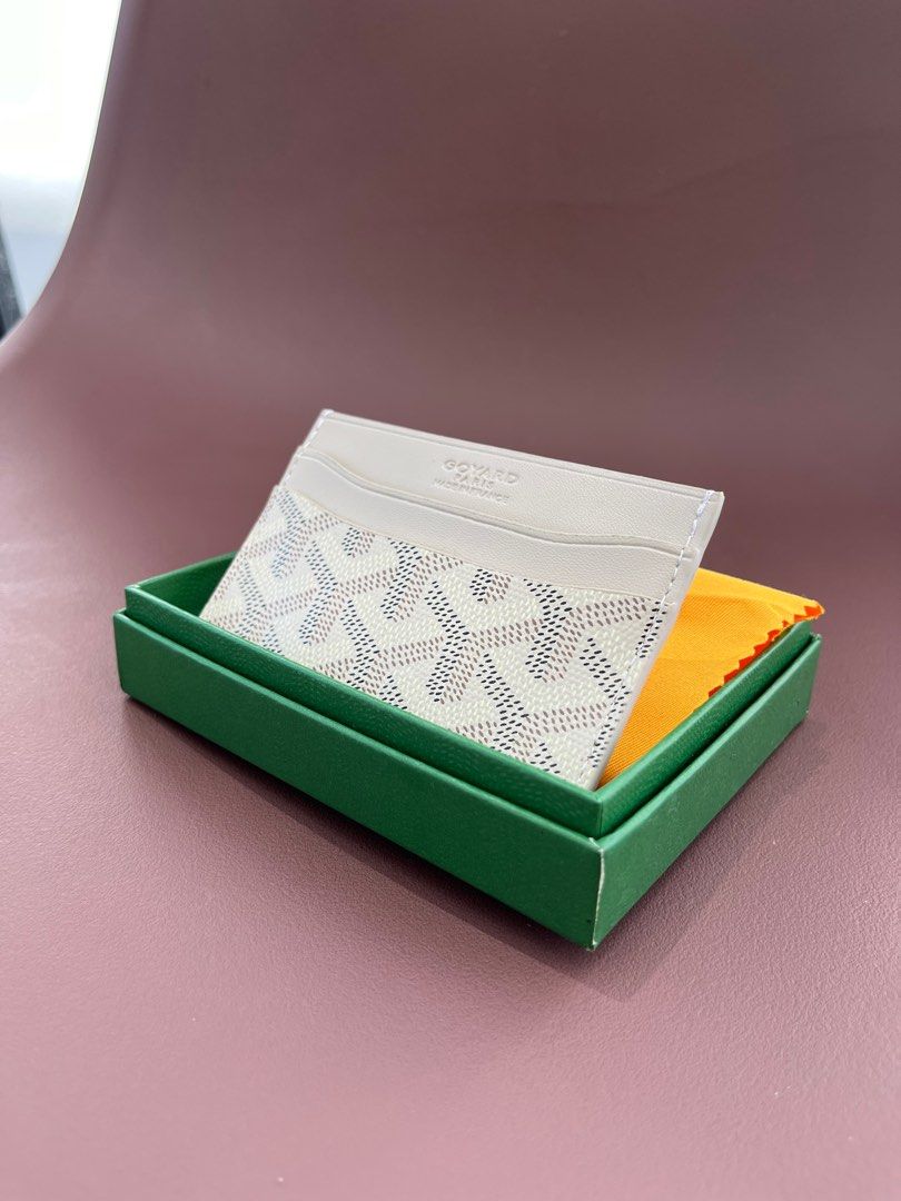 Goyard Saint Suplice White Card Holder (Category: Luxury Bags & Wallets) located in Dasmarinas. Submitted by bandananowheree (Listing ID 1370658295, Image 2). Description: Authentic Used but still in mint condition Japan Sourced .