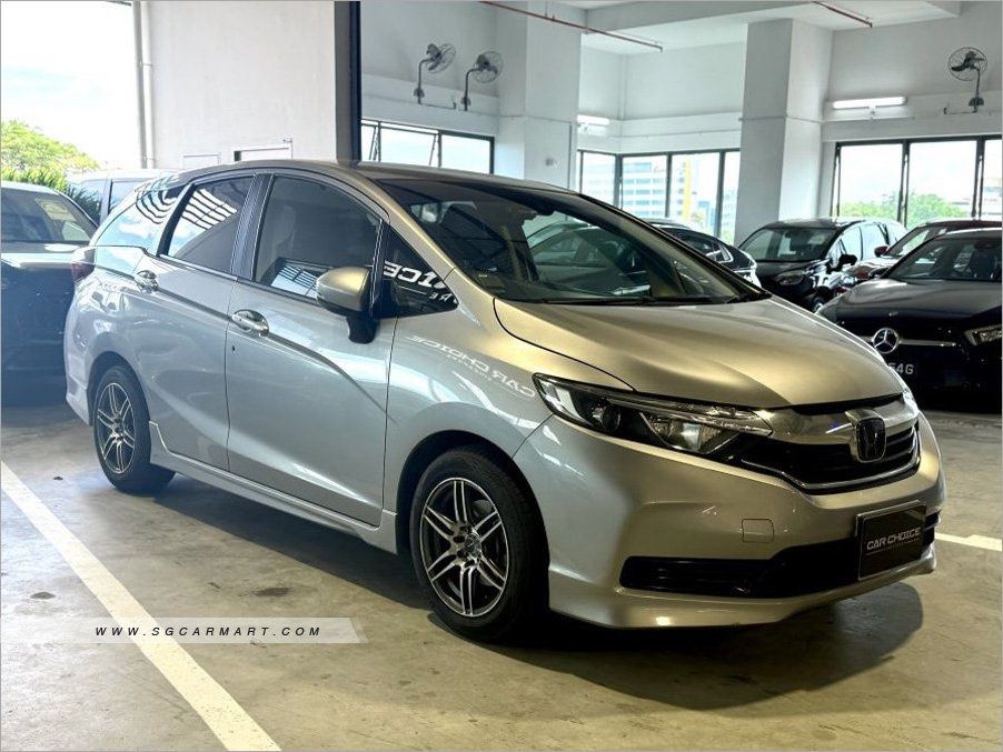 Honda Shuttle 1.5 G Honda Sensing (A) (Category: Used Cars) located in Singapore. Submitted by sgcarchoicewc (Listing ID 1370767030, Image 2). Description: 1 owner Spacious boot space Low mileage Low road tax Low depreciation Low fuel consumption Flexible loan available Warranty and servicing provided .