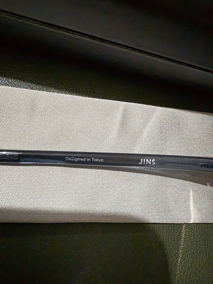 Jins Eyeglasses Screen Blue Light (Category: Sunglasses & Eyewear) located in Pasig City. Submitted by thetravellingguyinstyle (Listing ID 1370765317, Image 2). Description: Jins Screen Blue Light Glasses 40% Cut Blue Light Protection No grade Like Brand New Complete with case and lens cleaning cloth.