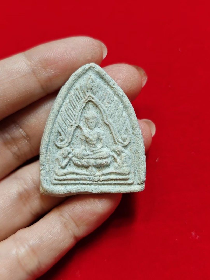 Lp Yongyut龙婆勇郁/龙波勇佑佛历2542年熨型坤平萨果塔眼镜蛇坤平萨果塔意思是有至高的权威未打仗前已令敌军闻风丧胆