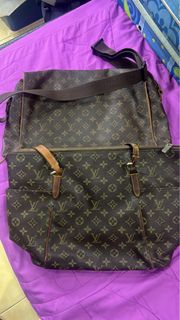 (Category: ) located in . Submitted by shirtfound (Listing ID 1370716042, Image 1). Description: .