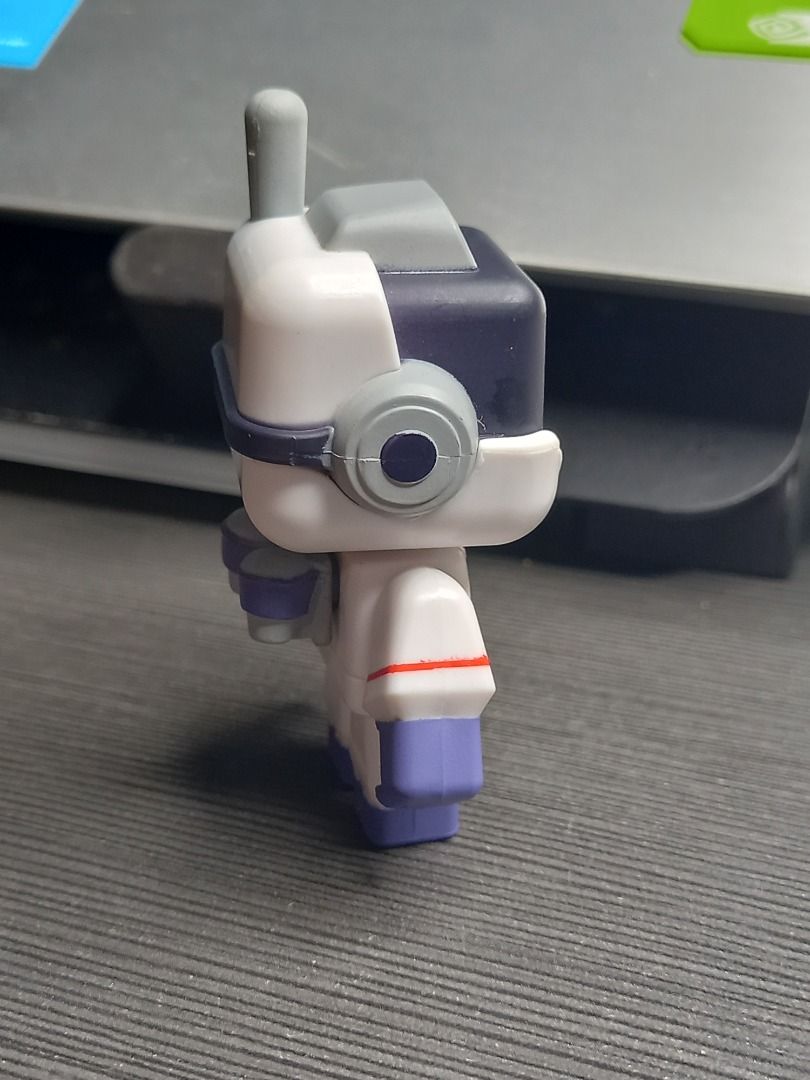 "Mini Space Explorer" Roblox Series 9 Figure (Category: Designer & Blind Box Toys) located in Davao. Submitted by angiesvintagetoyshoppe (Listing ID 1370744159, Image 3). Description: "Mini Space Explorer" Roblox Series 9 Figure 2.5 inches What you see is what you get. Please review the pictures for the actual condition as the items show signs of wear including paint chips and scratches. Preloved item from USA Still in good condition ►Payment fir
