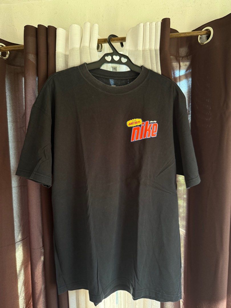 Nike Black Nike Tee T shirt (Category: Tshirts & Polo Shirts ) located in Quezon City. Submitted by lscgt (Listing ID 1370780599, Image 1). Description: Declutterring Size XL.