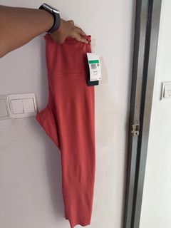 (Category: ) located in . Submitted by suguu (Listing ID 1370658749, Image 1). Description: .